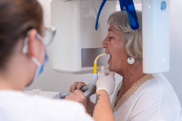 Best Emergency Tooth Extraction in Mineral Ridge, OH